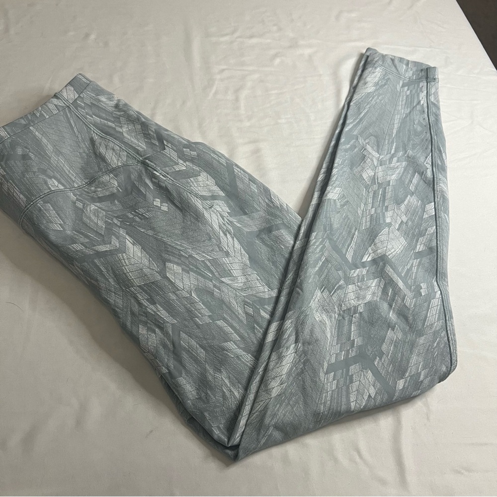 Lululemon‎ Swift Speed High Rise Tight 12 Reverberate Chevron Jacquard Silver